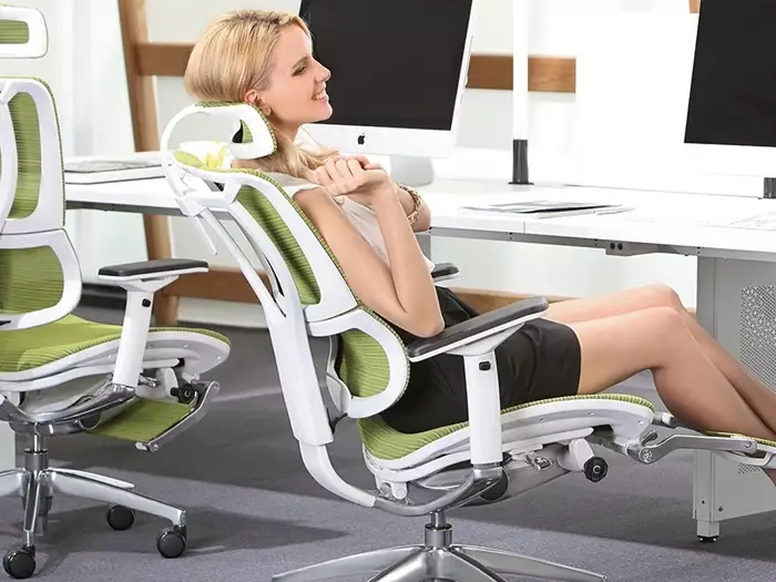 Какое кресло лучше для работы за компьютером